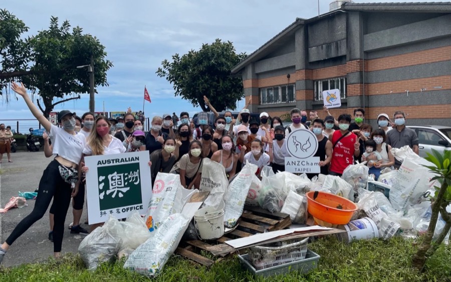 2022 ANZCham Beach Clean 28 May 2022